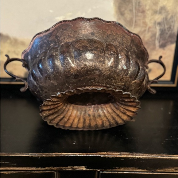 Vintage  footed jardiniere planter bowl double handles scalloped 12x 7.5 x5 - Picture 5 of 8